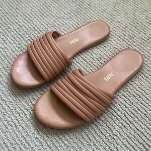 TKEES Multi strap slide